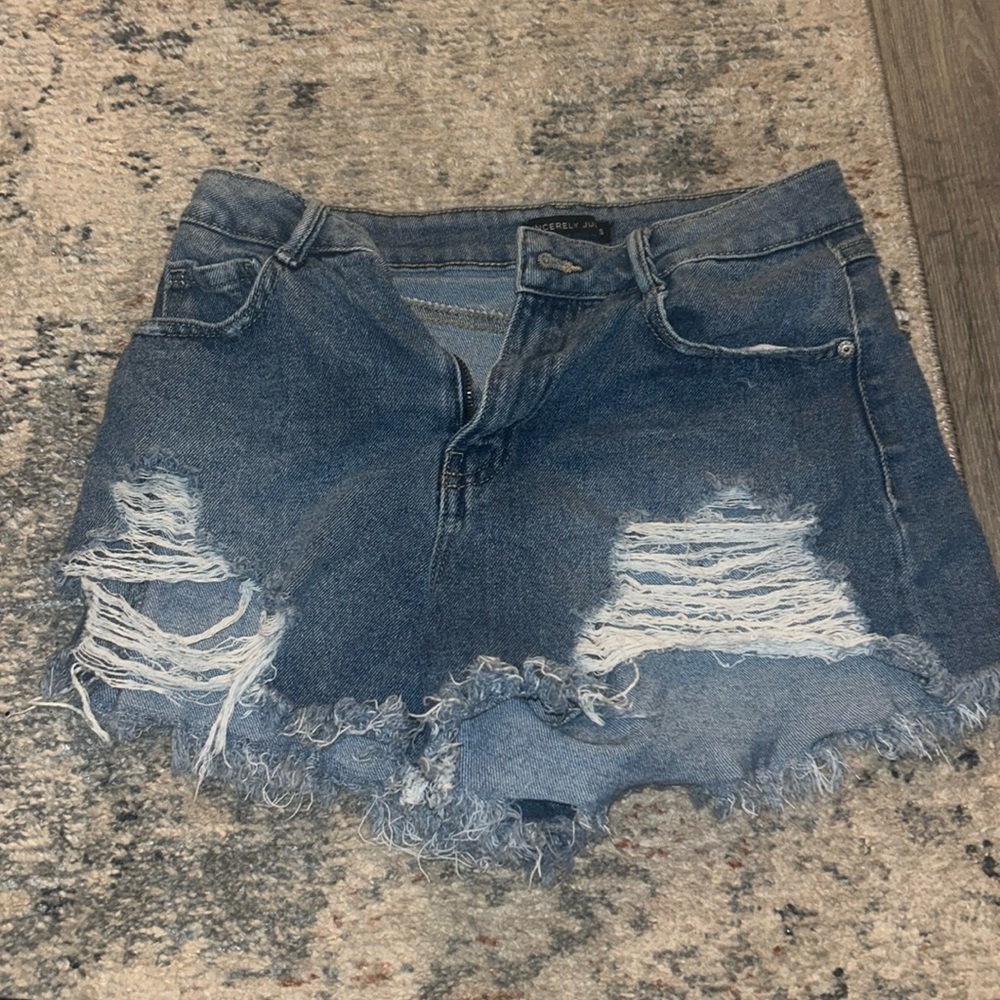 Sincerely Jules denim shorts!